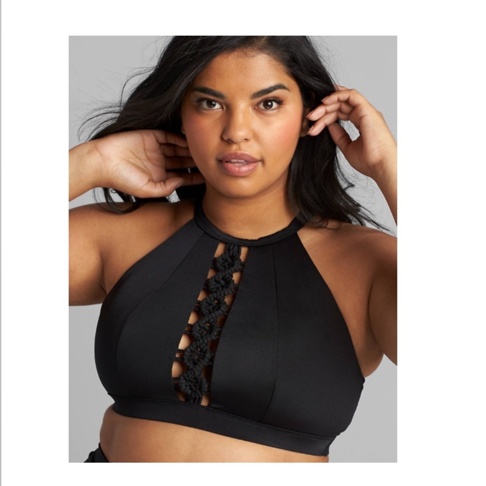 Plus No-Wire Macrame High-Neck Swim Bikini Top